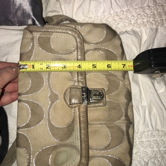 Authentic Coach handbag - Picture 6 of 6